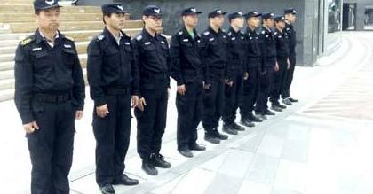 身為一個保安人員,在襄陽安全技術防護時著裝上有什么要求呢?